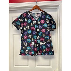 Minion Illuminations Entertainment Gray Flowers Scrub Top sz L NWOT